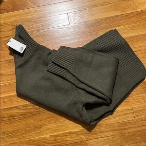 H&M Olive Green Turtleneck Sweater